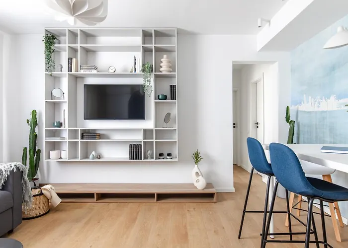 Royal Atheneum 2 By Citylife Suites